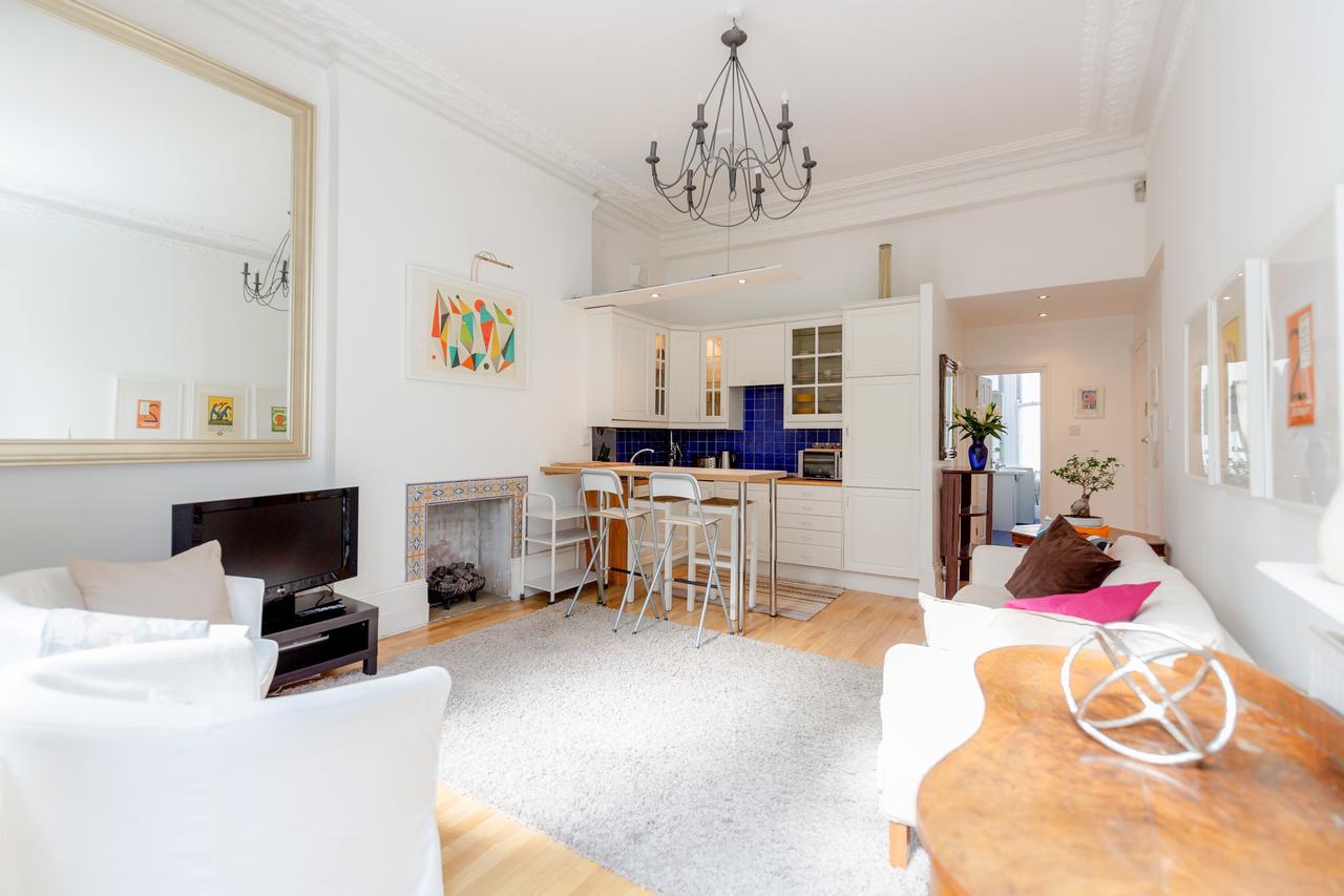 Earls Court Apartments By Basetogo Londen Buitenkant foto