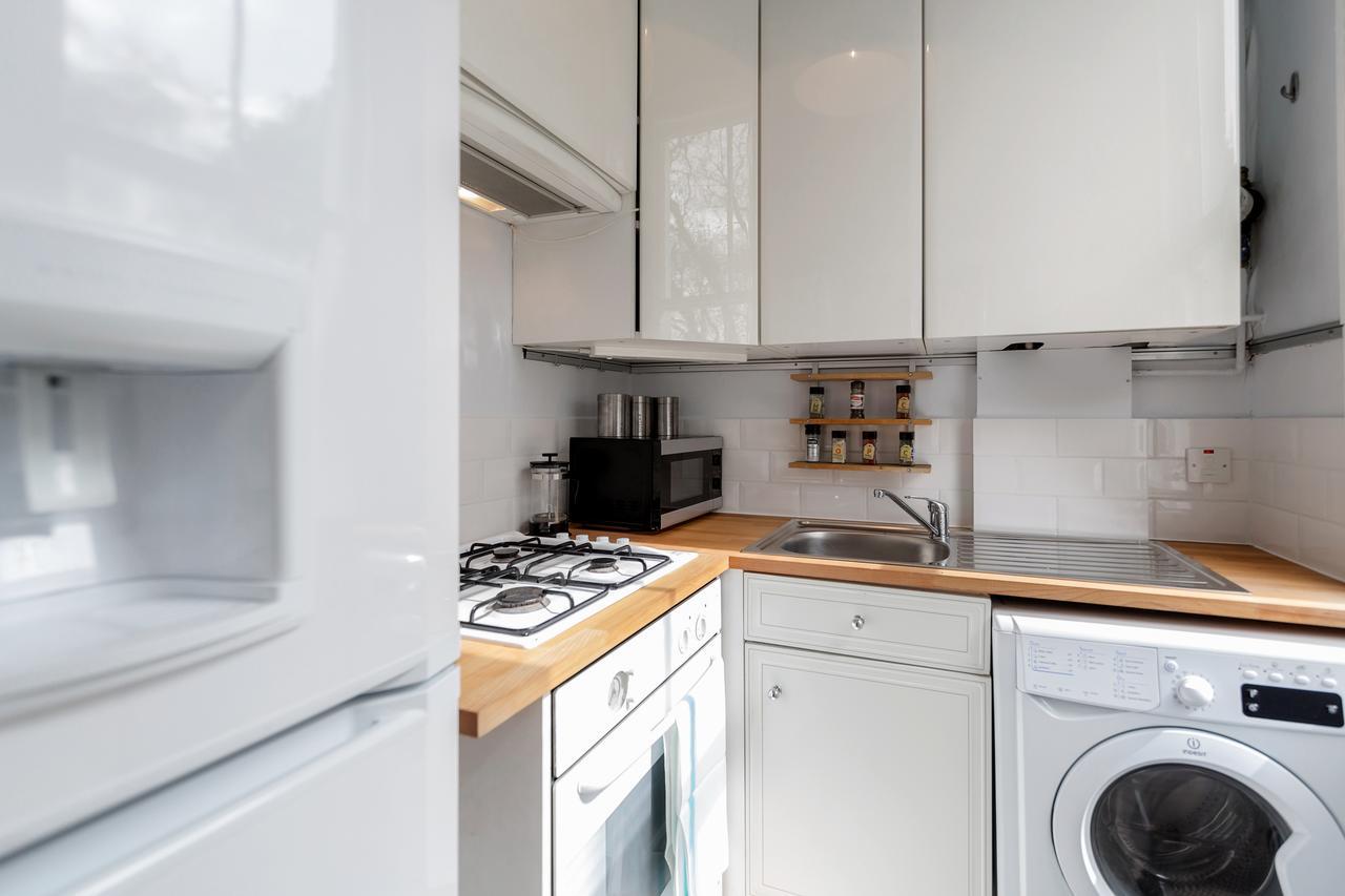 Earls Court Apartments By Basetogo Londen Buitenkant foto